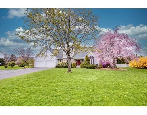 Property Photo: 26 Crescent Ridge Rd MA 01085