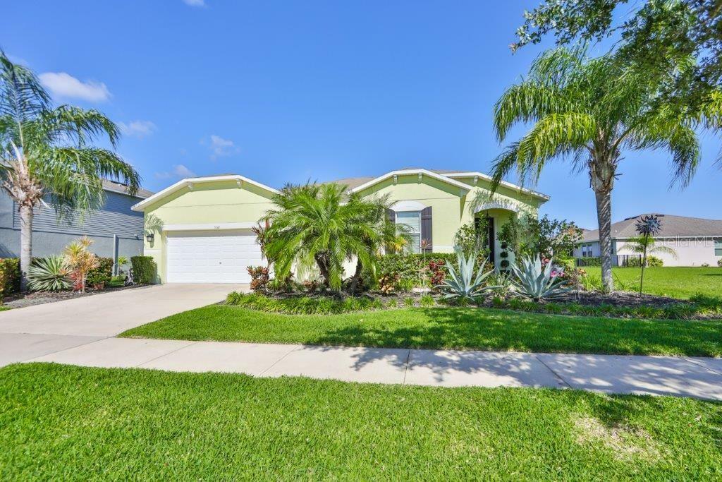 Property Photo:  5116 Butterfly Shell Drive  FL 33572 