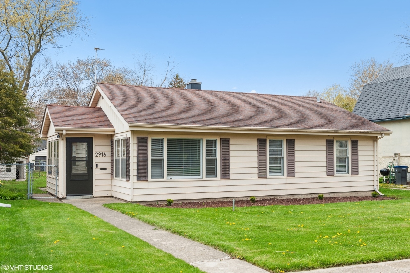 Property Photo: 2916 Ezekiel Avenue IL 60099