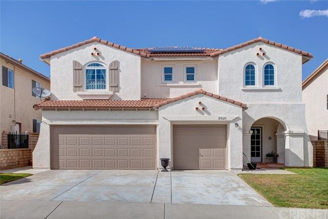 Property Photo: 27623 Muir Grove Way CA 91384