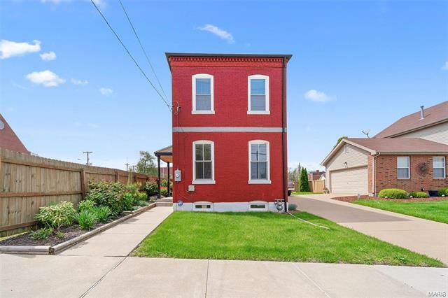 Property Photo:  1419 South Cardinal Avenue   63104 