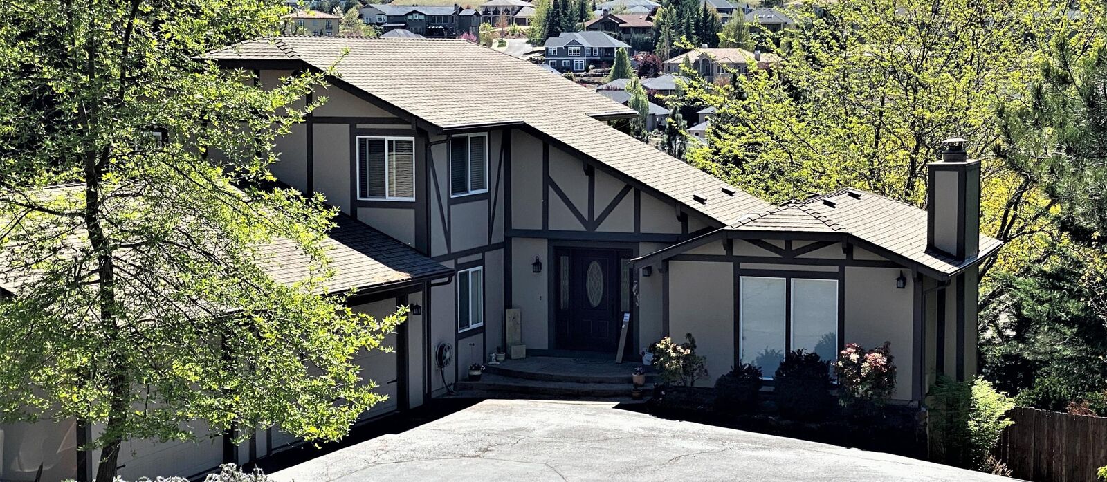 Home for sale in Medford 1474 Moon Terrace, Medford, OR 97504