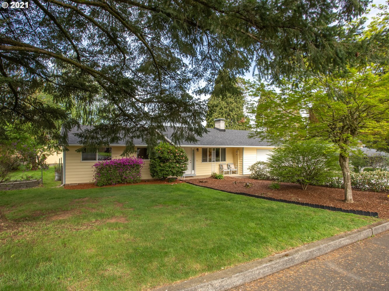 Property Photo:  2410 NE 124th Ave  WA 98684 