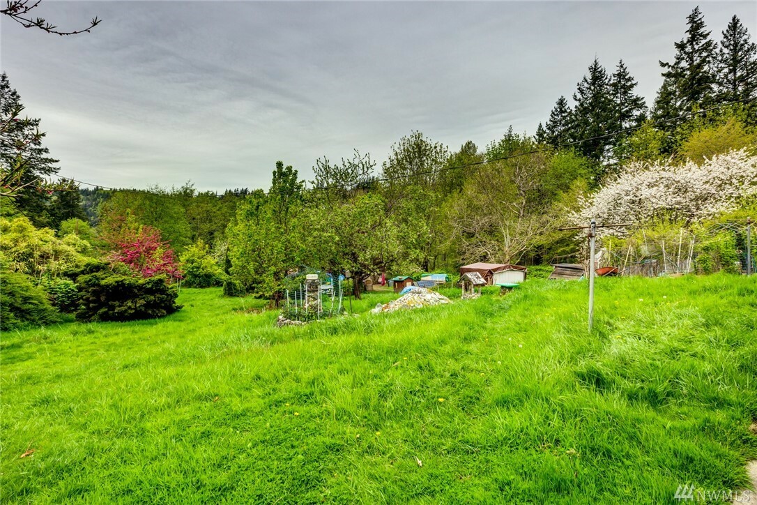 Property Photo:  1913 Fairhaven Ave  WA 98229 