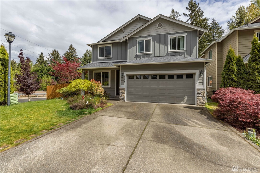 Property Photo:  19205 87th Av Ct E  WA 98338 