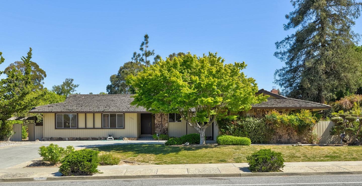 Property Photo:  13252 Glen Brae Drive  CA 95070 