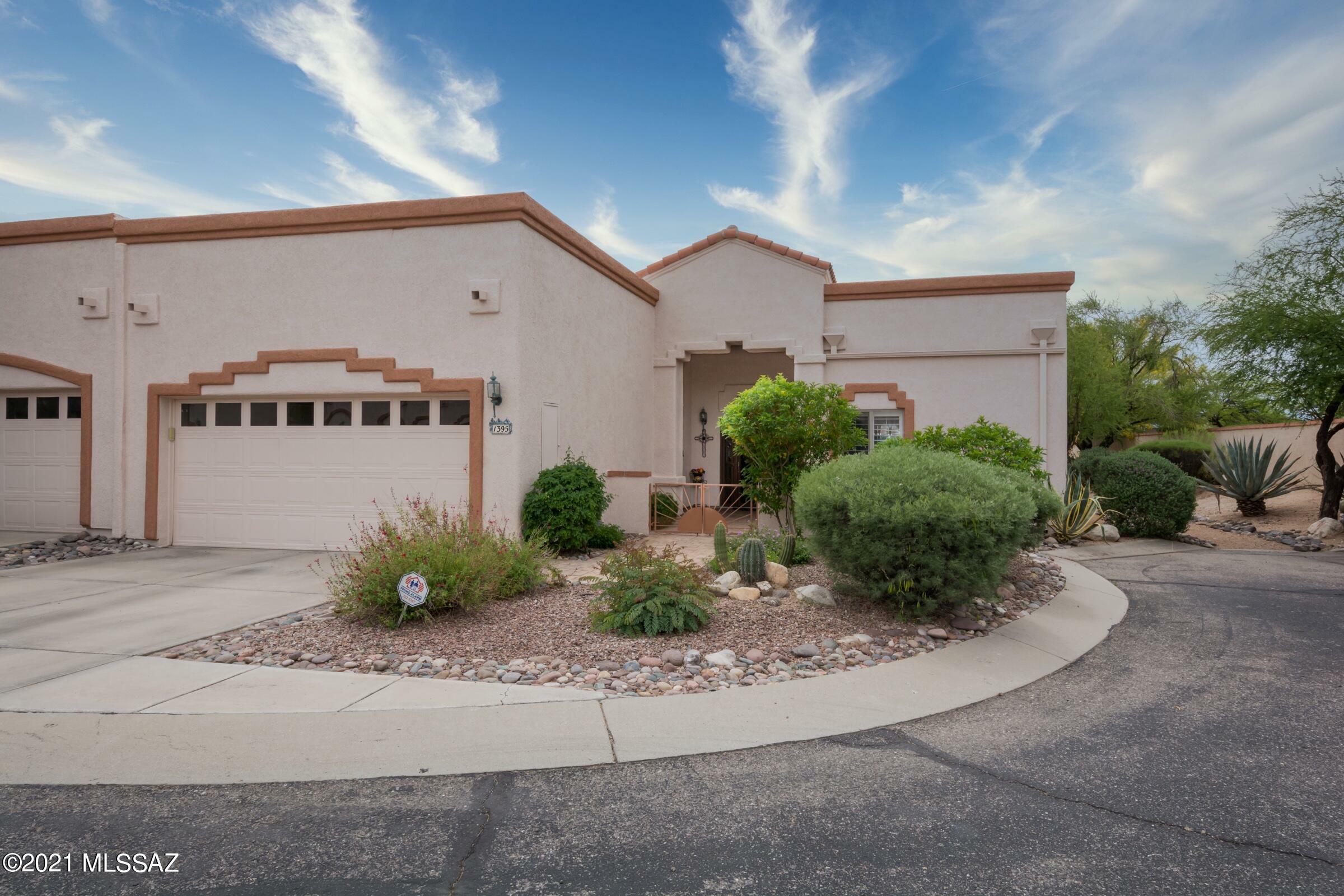 Property Photo:  1395 W Cactus Moon Place  AZ 85737 