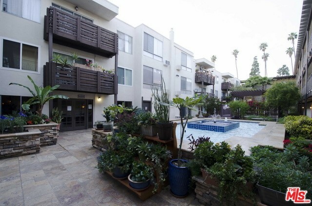 Property Photo:  525 S Ardmore Avenue 120  CA 90020 