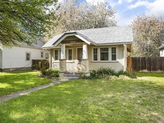 Property Photo:  2317 E Sharp Ave  WA 99202-3633 