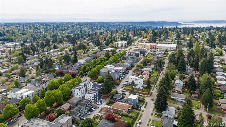 Property Photo: 9249 35th Ave SW A WA 98126