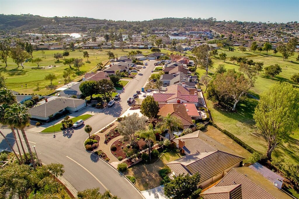 Property Photo:  1347 San Julian Lane  CA 92078 