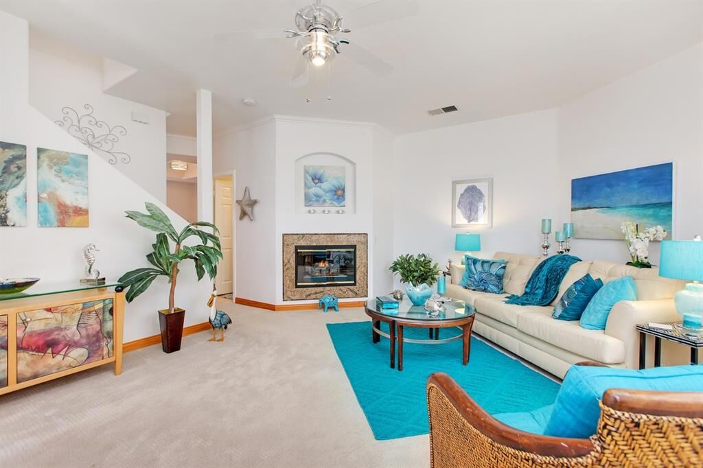 Property Photo:  2016 Garnet Ave  CA 92109 