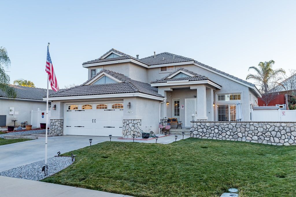 Property Photo:  44657 Lorraine Dr  CA 92592 