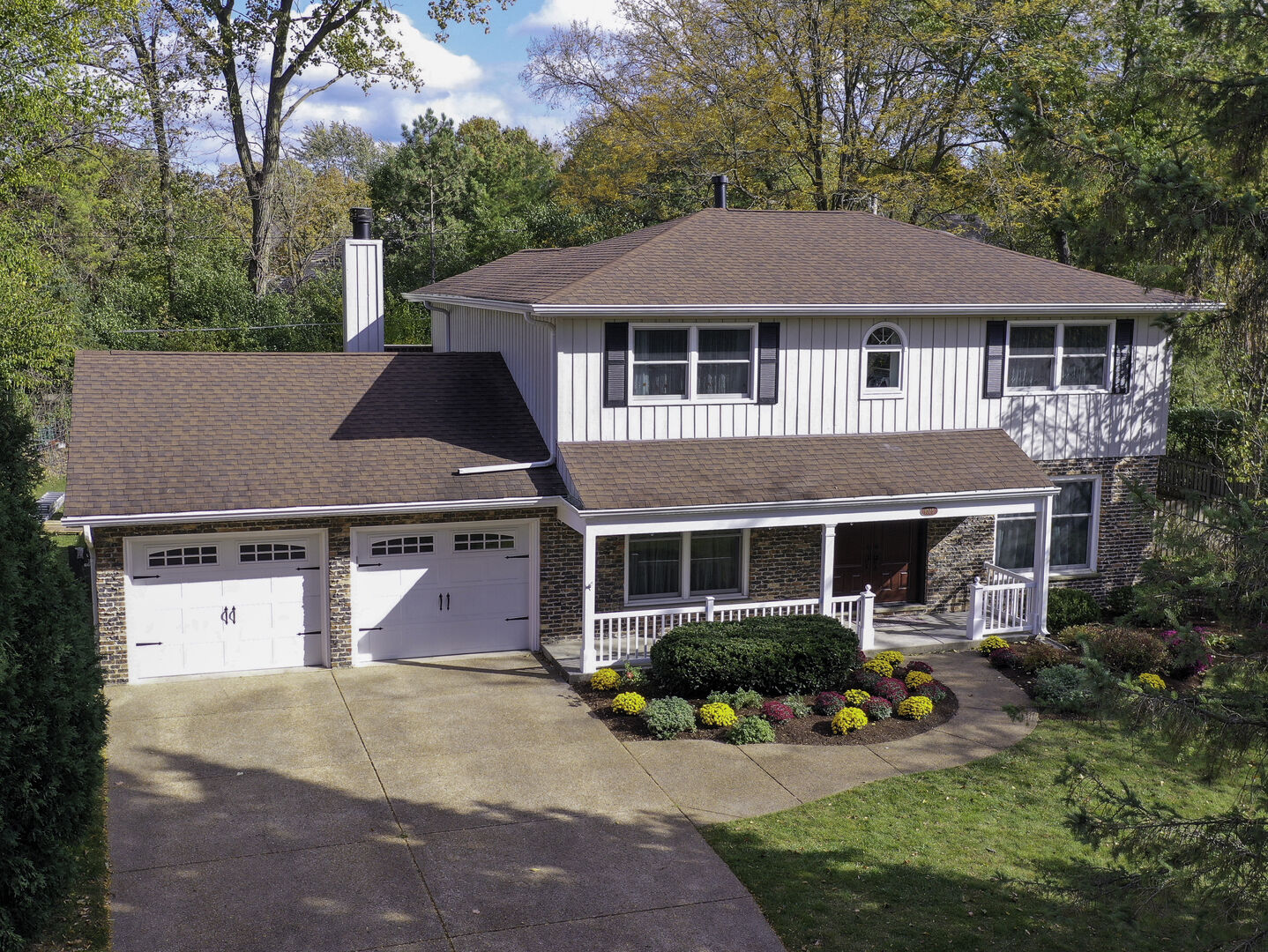 Property Photo: 1025 Mount Vernon Avenue IL 60045