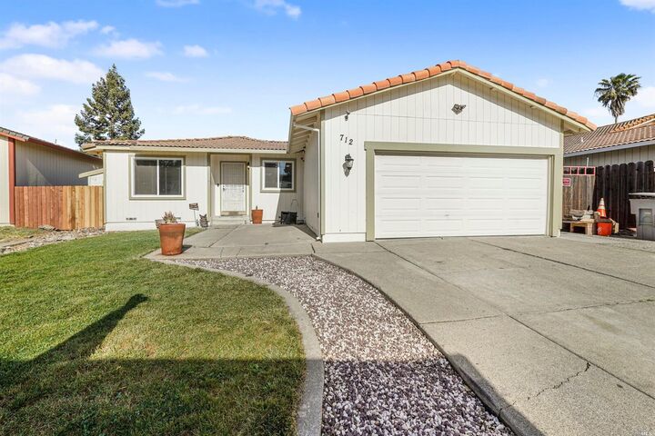 712 Scottsdale Drive  Vacaville CA 95687 photo