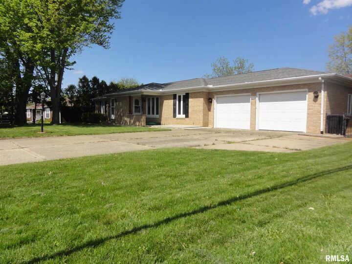 12112 N Brentfield  Dunlap IL 61525 photo