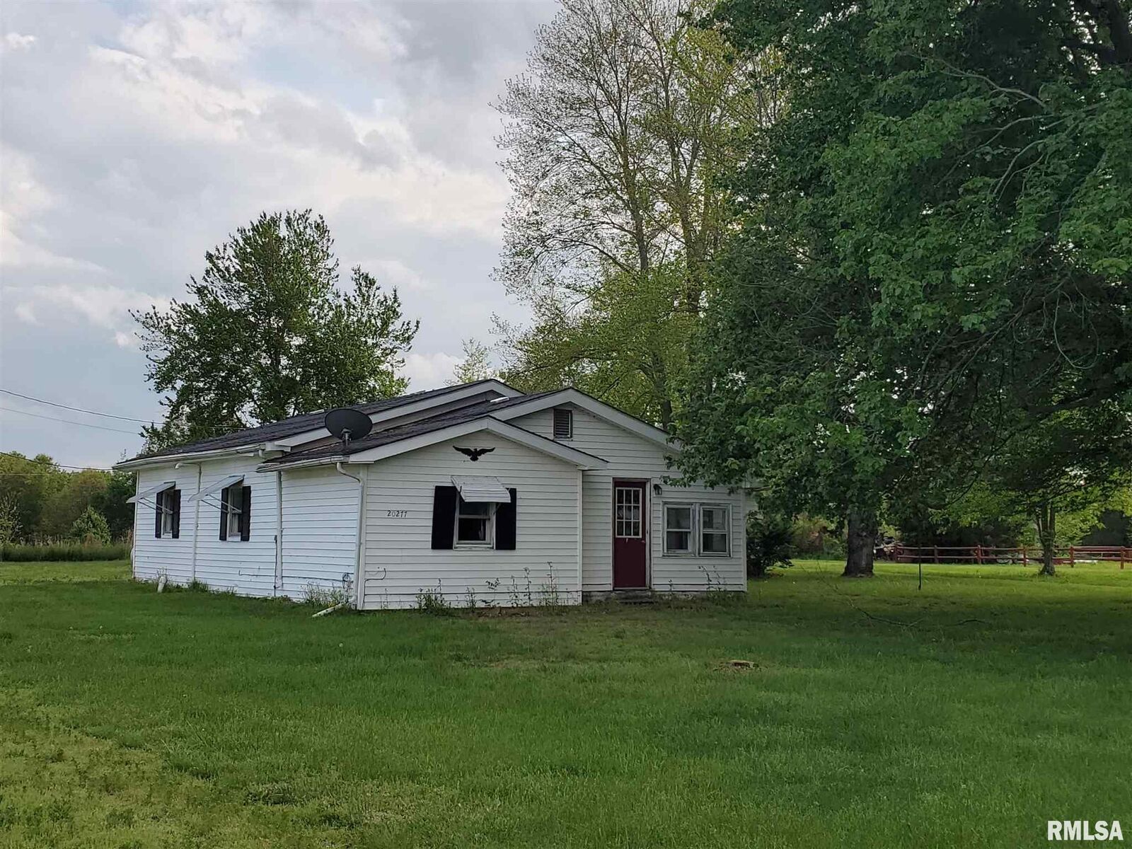 Property Photo:  20277 Galatia Post  IL 62974 