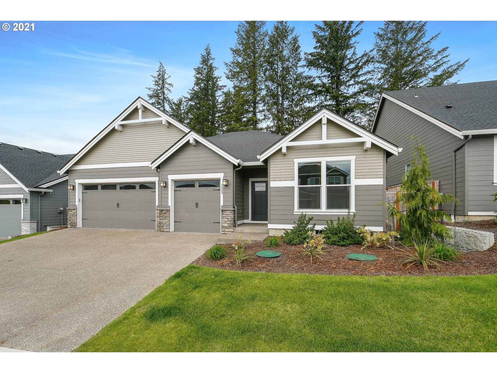 Property Photo: 1523 NE 37th Ave WA 98607