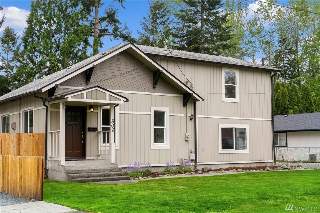 502 Harrison St  Sumner WA 98390 photo