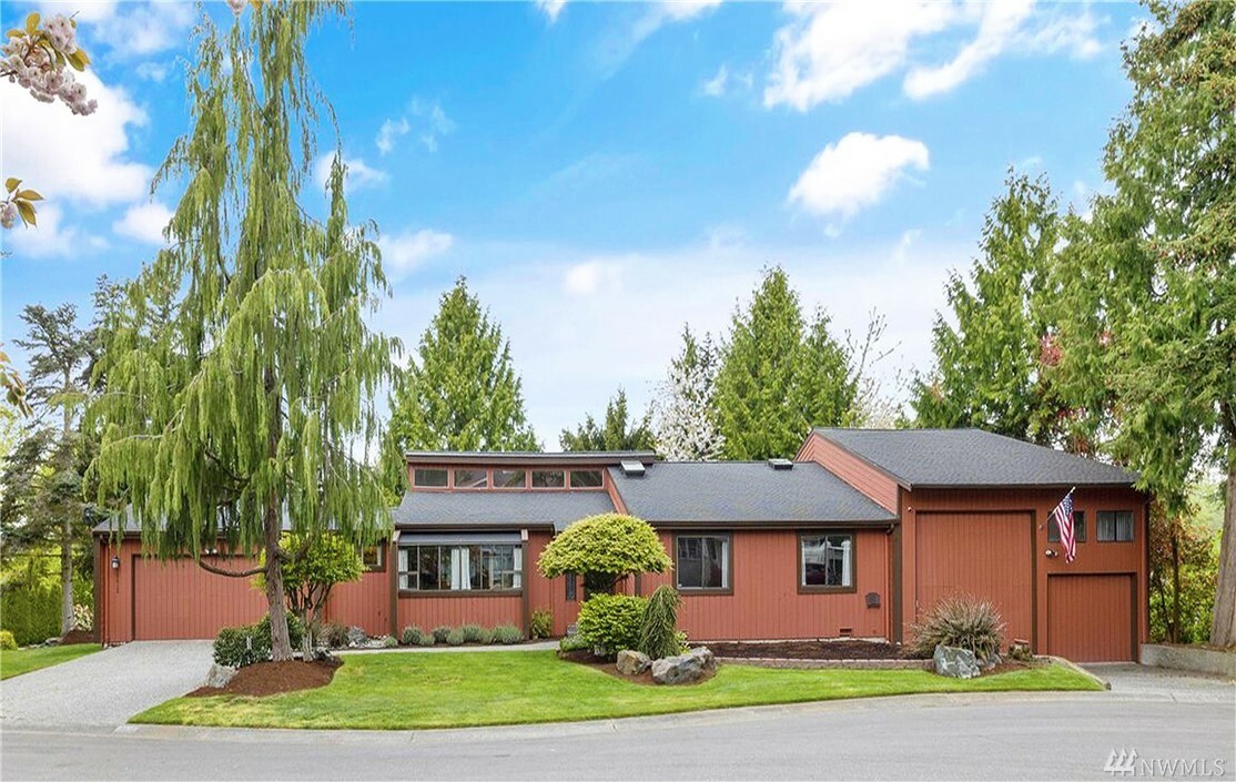 Property Photo:  5612 104th Place SW  WA 98275 