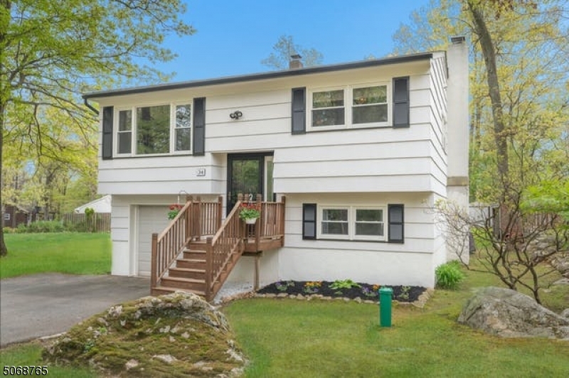 Property Photo: 34 Brendona Ave NJ 07874