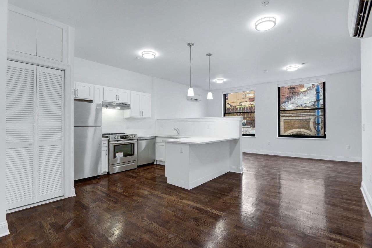 Property Photo:  196 Market St 4B  NJ 07102 