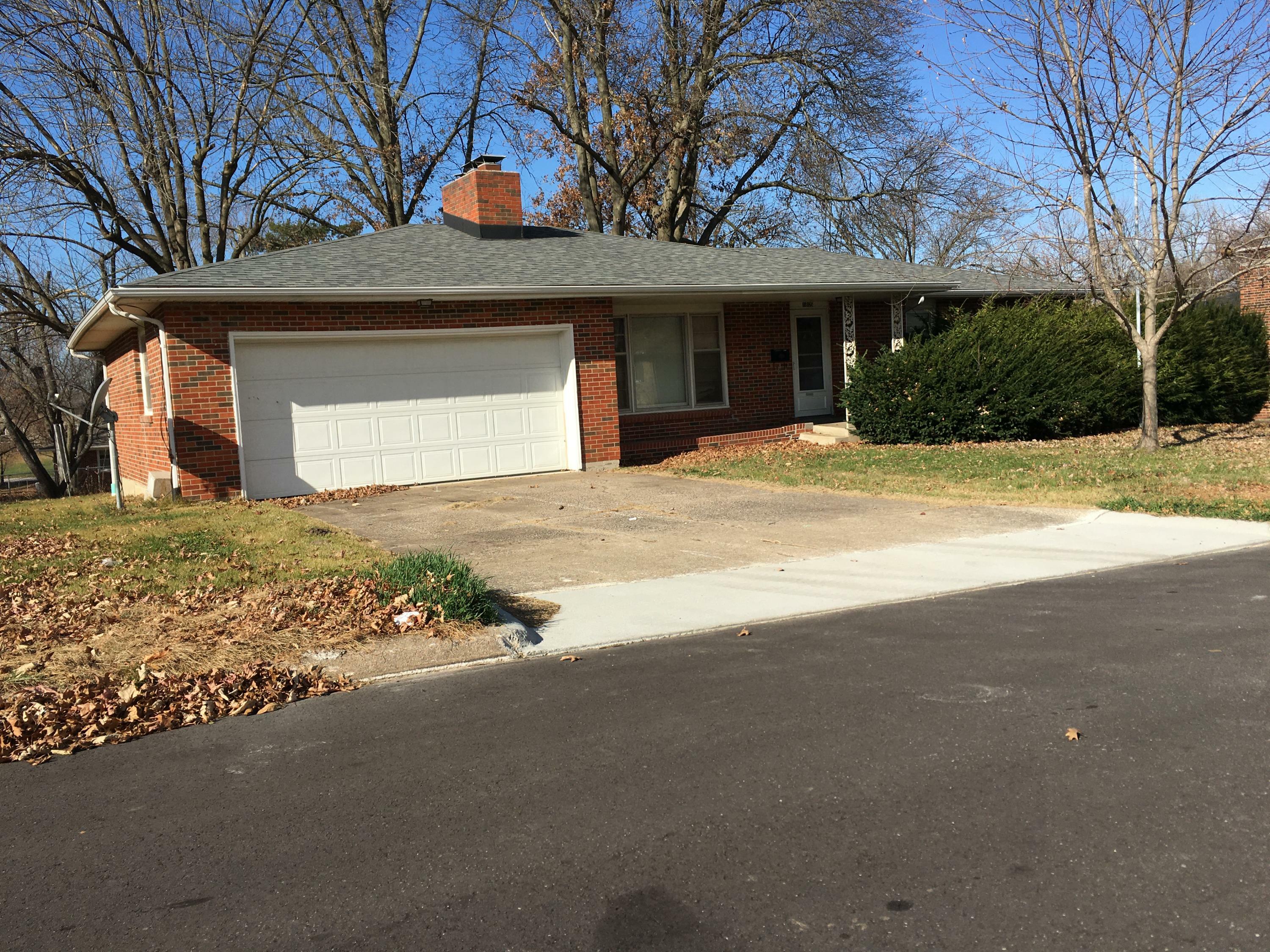 Property Photo:  1805 Dawson Place  MO 65251 