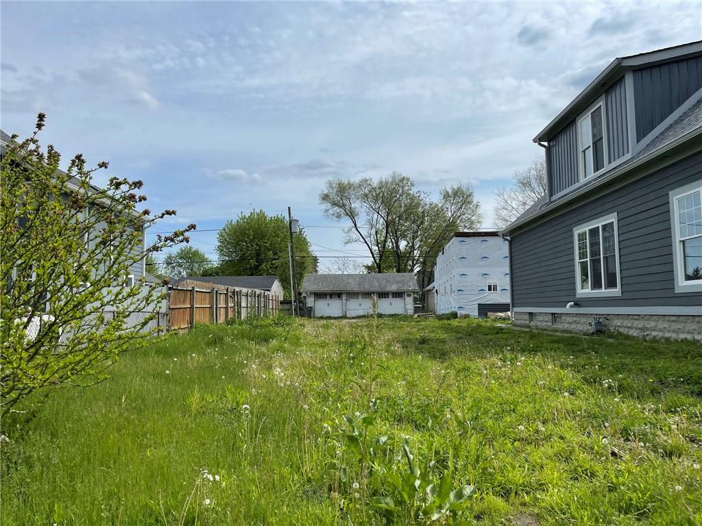 Property Photo:  627 Lincoln Street  IN 46203 