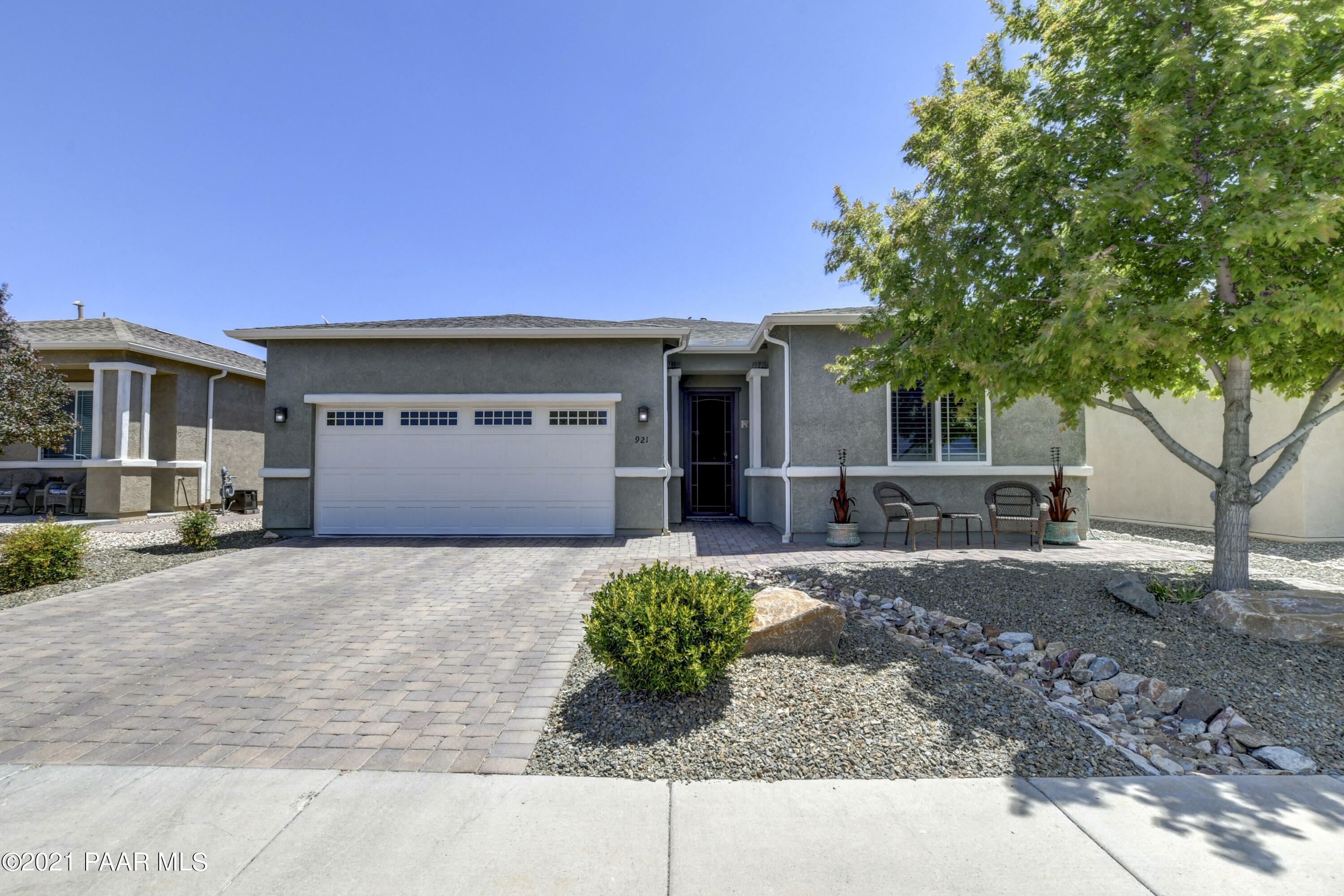 Property Photo:  921 N Soliz Street  AZ 86327 