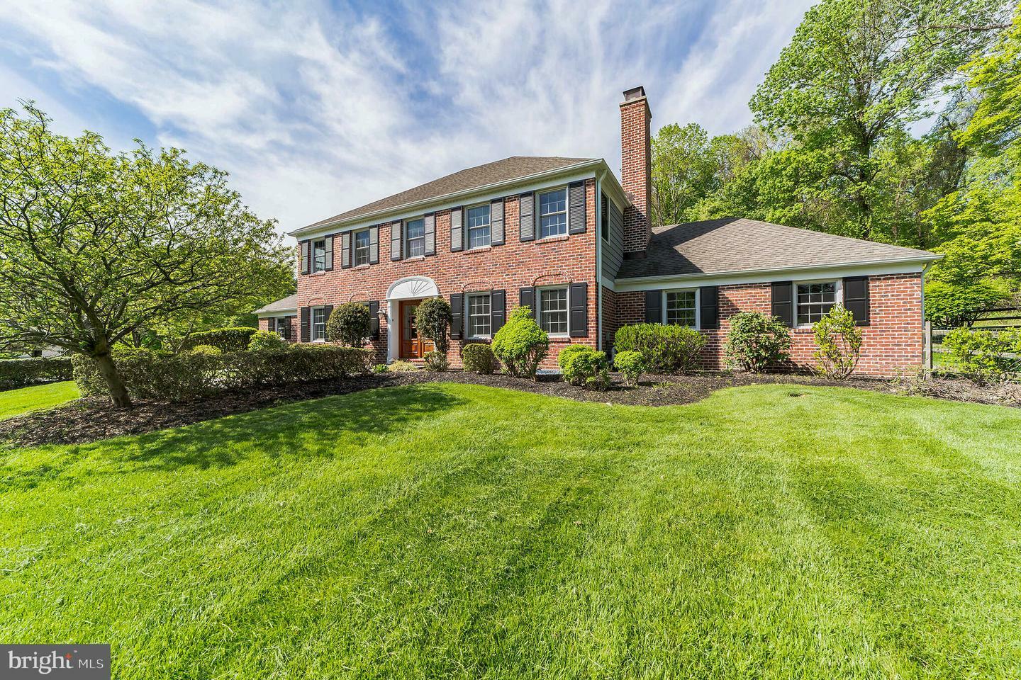 Property Photo: 129 Dam View Road PA 19063