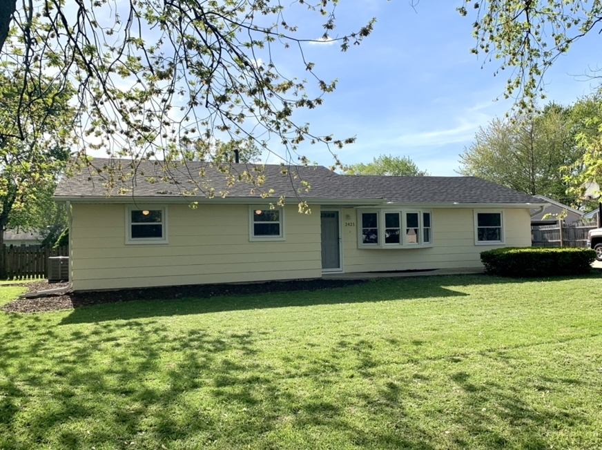 Property Photo:  2421 Nuclear Drive  IL 60431 