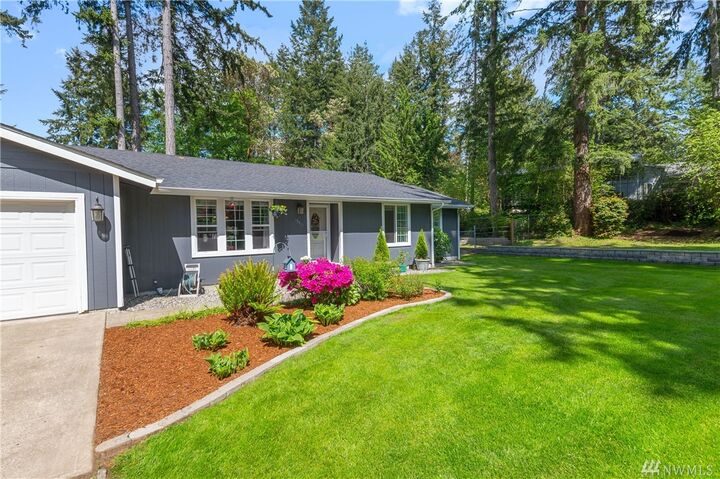 Property Photo: 13911 101st Ave Ct NW WA 98329