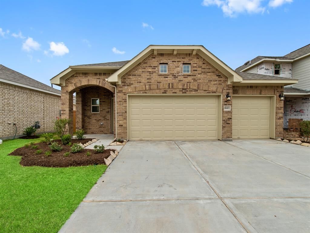 Property Photo:  10413 Kern Canyon Drive  TX 77583 