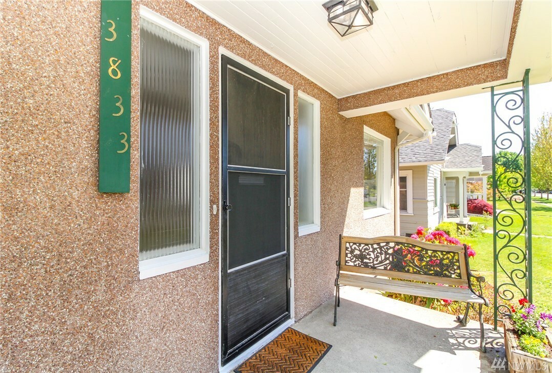 Property Photo: 3833 Fawcett Ave WA 98418
