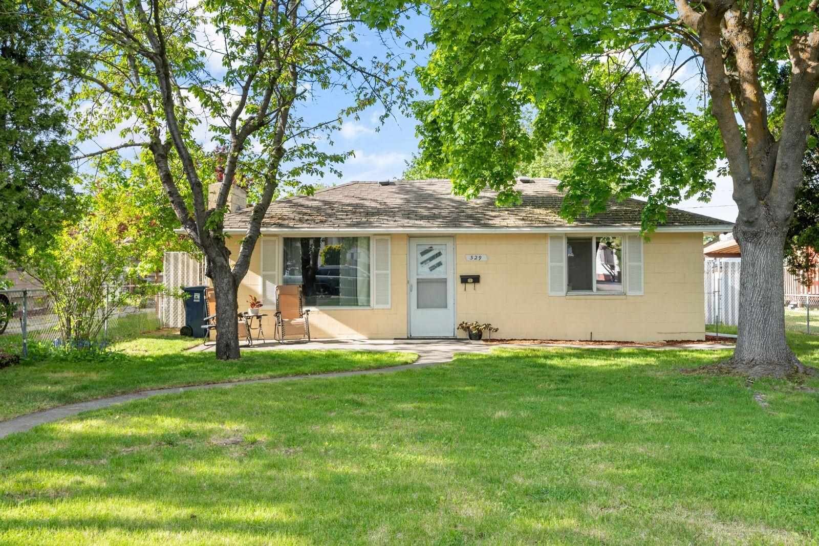 Property Photo: 529 E Sanson Ave WA 99207