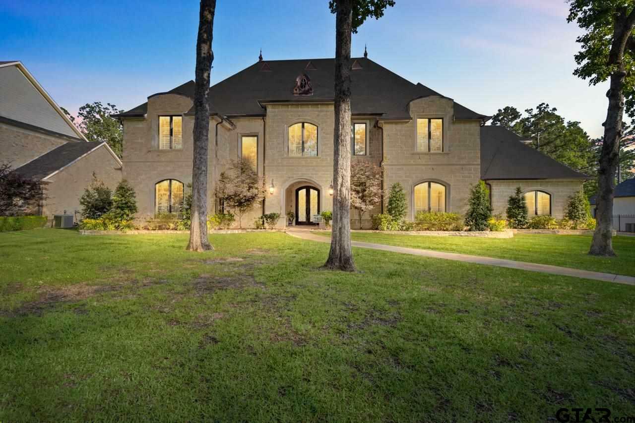 Property Photo:  3818 Grand Oaks Circle  TX 75703 