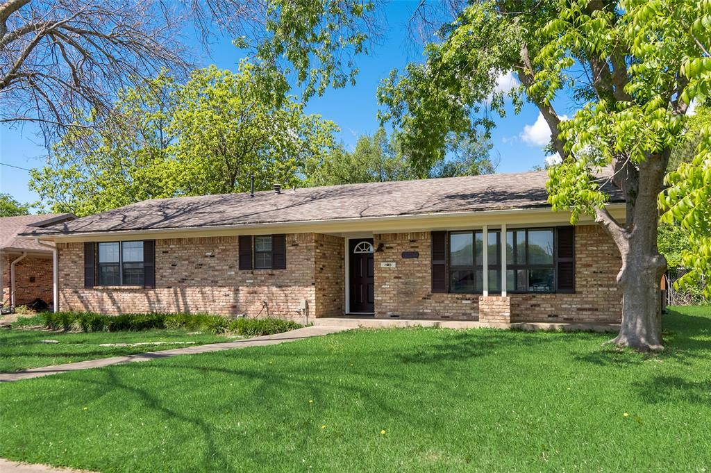 Property Photo:  1720 Robin Drive  TX 75092 