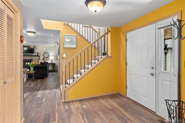 Property Photo: 8711 10 Dr SE WA 98208