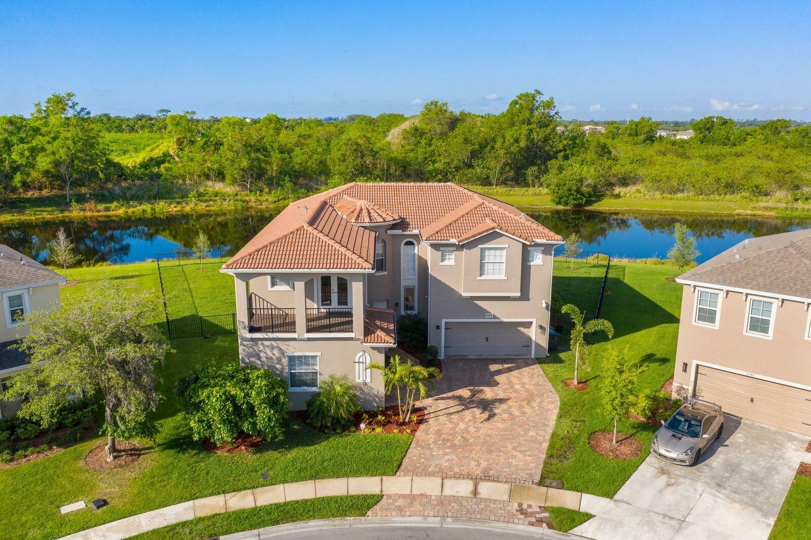 Property Photo:  8752 Cobblestone Drive  FL 34945 