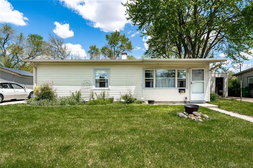 Property Photo:  221 Rawson Drive  OH 45344 