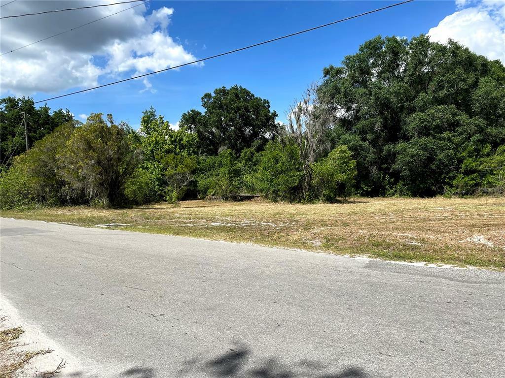 Property Photo:  7604 Moffitt Road  FL 34638 