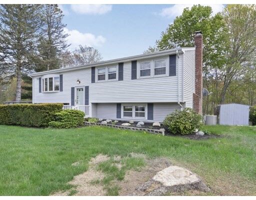 Property Photo: 104 Winslow Dr MA 02072