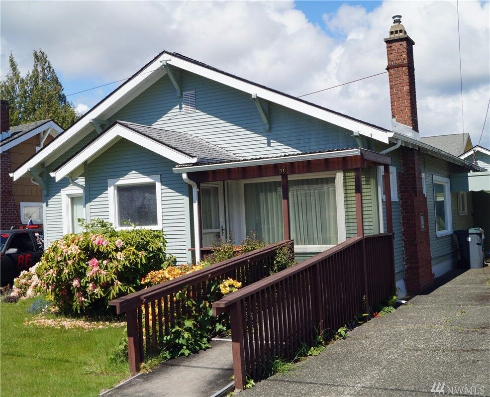 Property Photo:  11 Pierce St  WA 98550 