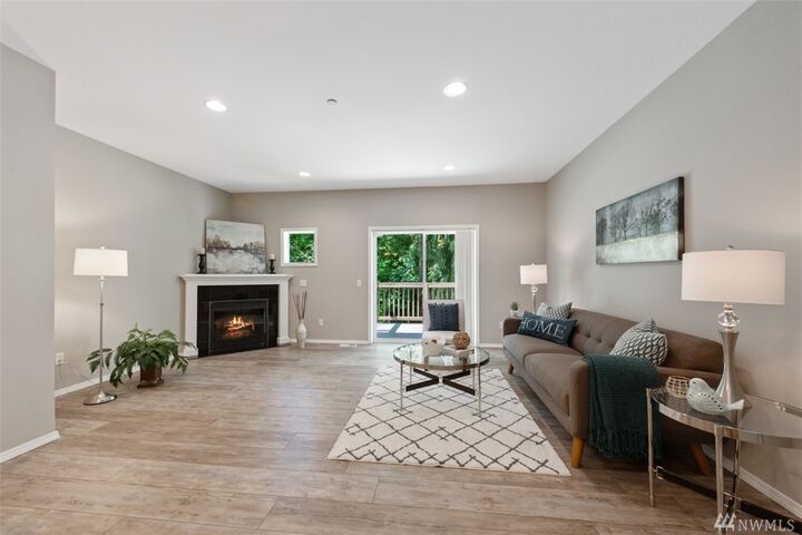 Property Photo:  21330 11th Dr SE  WA 98021 