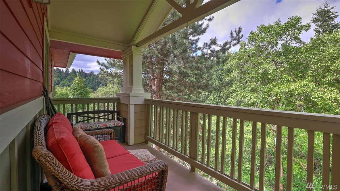 Property Photo:  7711 NE 175th St A302  WA 98028 