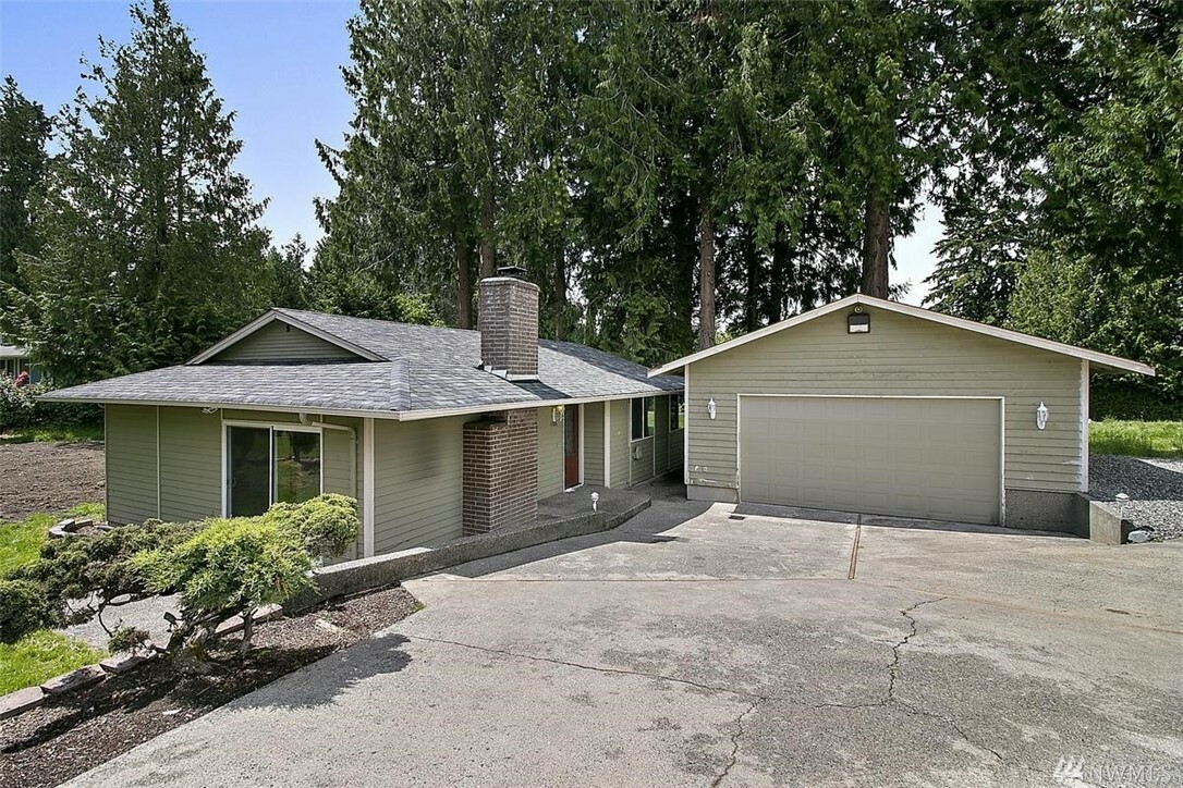 Property Photo: 4306 183rd Ave E WA 98391