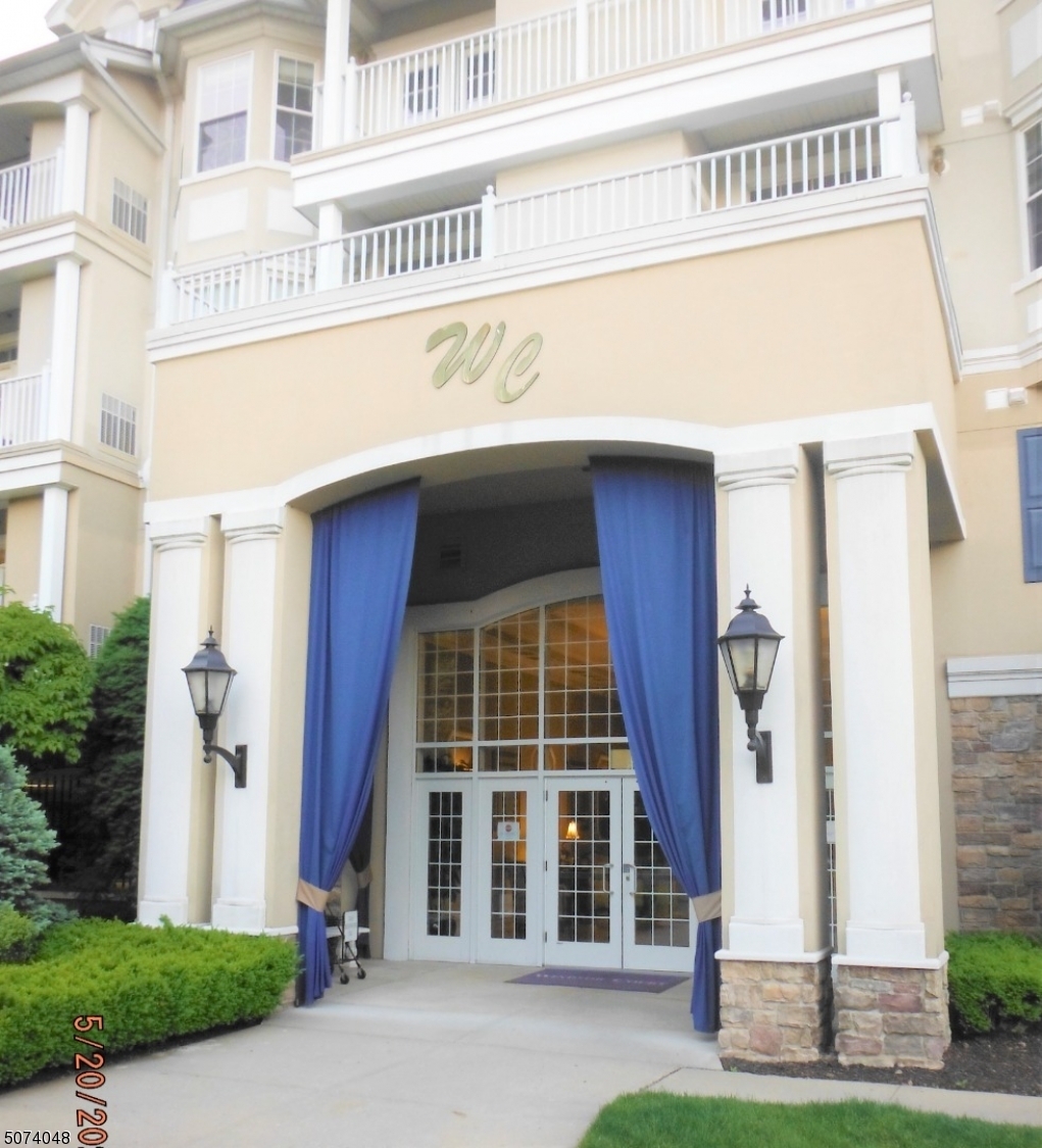 Property Photo: 175 Rochelle Ave 218 NJ 07662