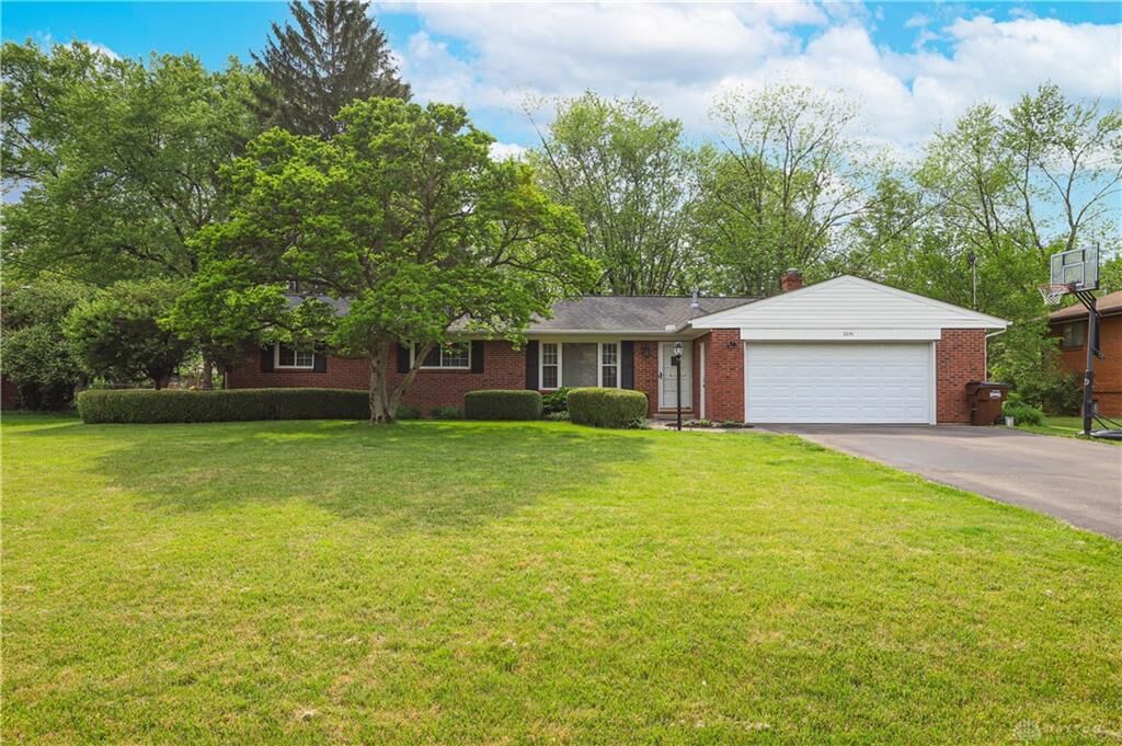 Property Photo:  2051 Fairknoll Drive  OH 45431 