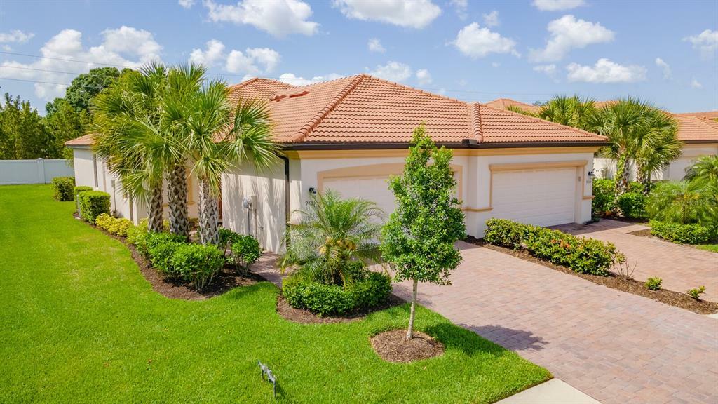 Property Photo:  9839 Haze Drive  FL 34292 