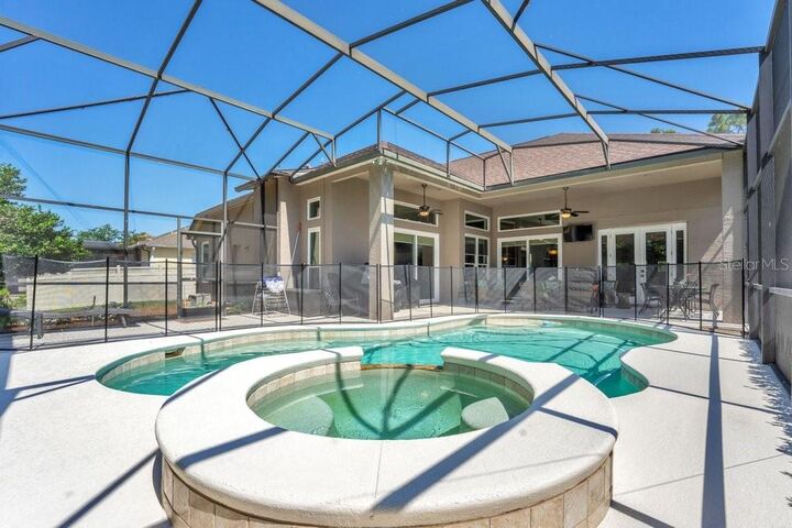 Property Photo: 5757 Aloma Woods Boulevard FL 32765